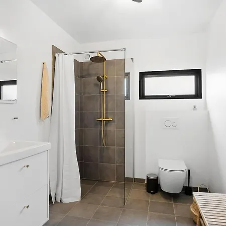 Feriehus Amazing In With Jacuzzi - G11301