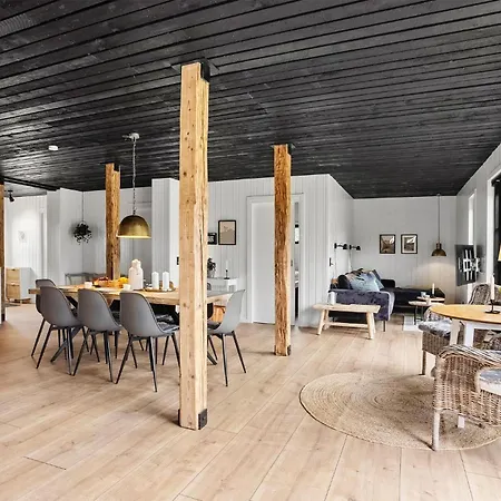 Amazing In With Jacuzzi - G11301 * Nordenbro Vesteregn