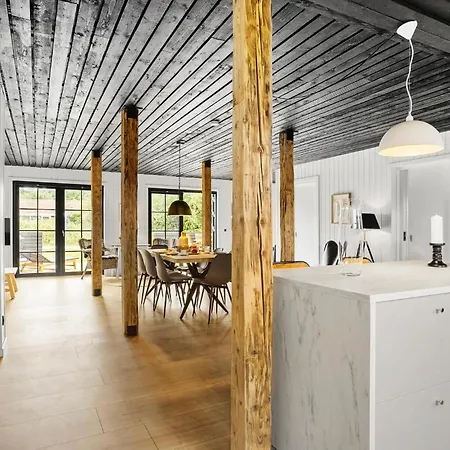 Amazing In With Jacuzzi - G11301 * Nordenbro Vesteregn