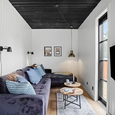 Amazing In With Jacuzzi - G11301