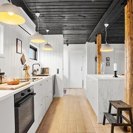 Feriehus Amazing In With Jacuzzi - G11301