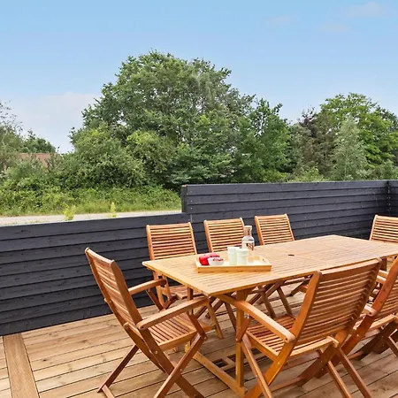 Amazing In With Jacuzzi - G11301 Feriehus